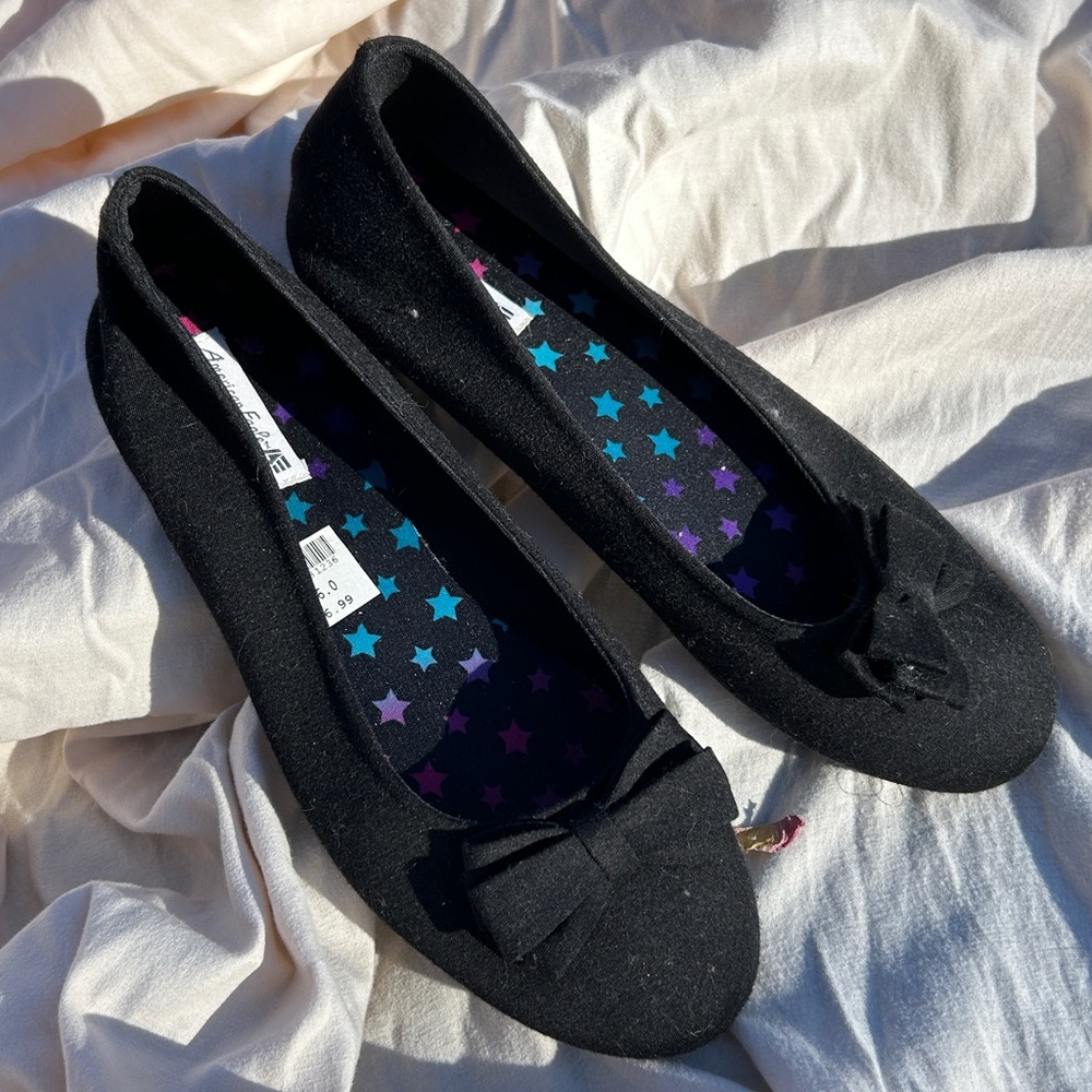 Elegant Black Women's Flats with Bow